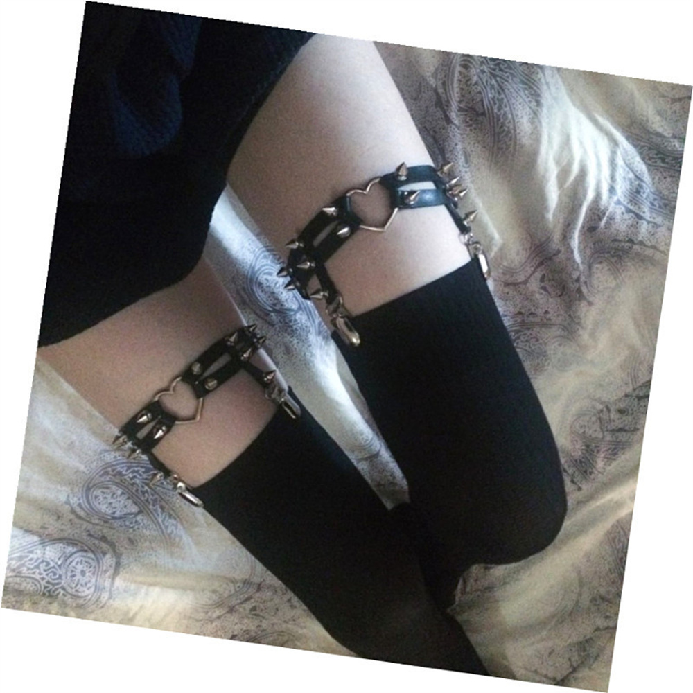 1Pcs Women Punk Goth Heart PU  - Body Jewelry Chain review and price